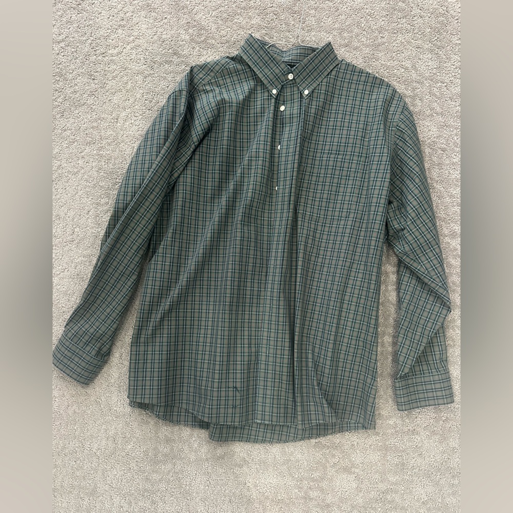 Men’s joseph a bank XL travelers’s collection button down collar dress shirt